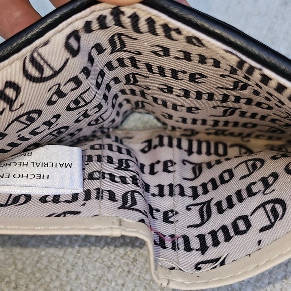 Juicy Couture Vegan Quilted Heart Bifold Wallet with removeable card case - Picture 9 of 15